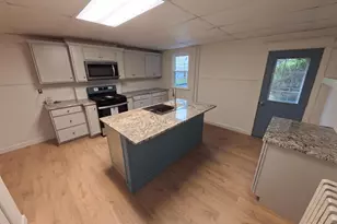 2149 W Norwegian St, Pottsville, PA 17901 - Photo 8