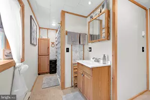 22 E Penn St, Schuylkill Haven, PA 17972 - Photo 18