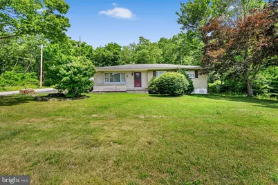 5 Walnut Street, Tremont, PA 17981 - Photo 2