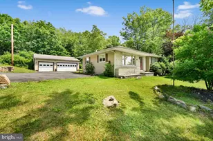 5 Walnut St, Tremont, PA 17981 - Photo 34
