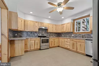 43 E Phillips Street, Coaldale, PA 18218 - Photo 12