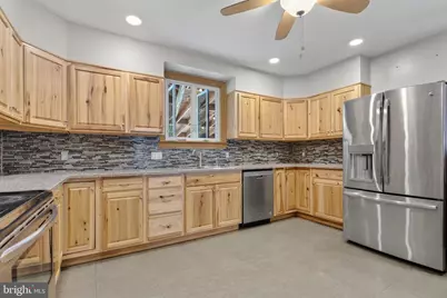 43 E Phillips Street, Coaldale, PA 18218 - Photo 14