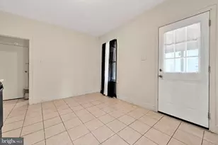 227 Wallace St, Pottsville, PA 17901 - Photo 14