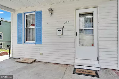 227 Wallace Street, Pottsville, PA 17901 - Photo 8