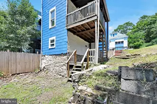 227 Wallace St, Pottsville, PA 17901 - Photo 30