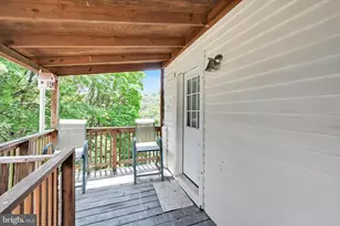 227 Wallace St, Pottsville, PA 17901 - Photo 24