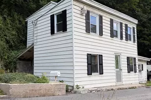 966 S Centre St, Pottsville, PA 17901 - Photo 1