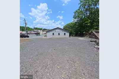 215 Mauch Chunk Street, Pottsville, PA 17901 - Photo 8