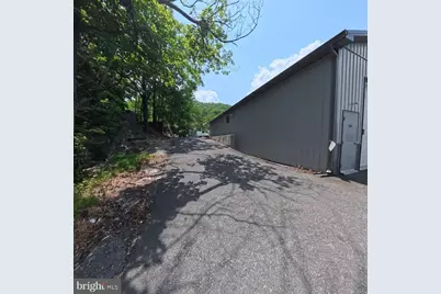 215 Mauch Chunk Street, Pottsville, PA 17901 - Photo 4