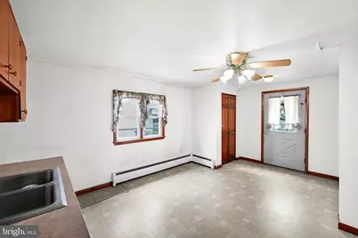 212 N Nichols Street, Saint Clair, PA 17970 - Photo 14