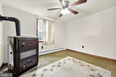 212 N Nichols Street, Saint Clair, PA 17970 - Photo 10