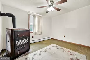 212 N Nichols St, Saint Clair, PA 17970 - Photo 10