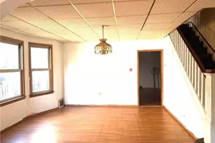457 Nichols St, Pottsville, PA 17901 - Photo 4