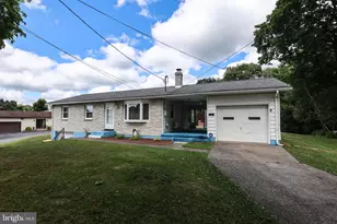 197 Llewellyn Rd, Pottsville, PA 17901 - Photo 1