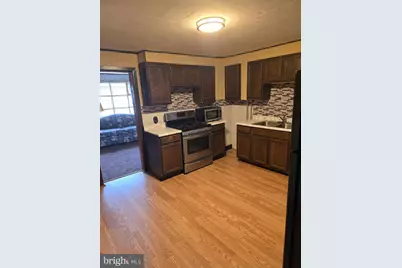142 Arnot Street, Saint Clair, PA 17970 - Photo 2