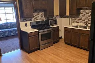 142 Arnot St, Saint Clair, PA 17970 - Photo 2