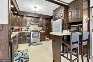 212 Pine St, New Philadelphia, PA 17959 - Photo 12
