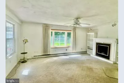 530 W Nicholas Street, Frackville, PA 17931 - Photo 20