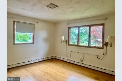 530 W Nicholas Street, Frackville, PA 17931 - Photo 28