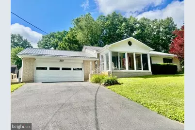 530 W Nicholas Street, Frackville, PA 17931 - Photo 2