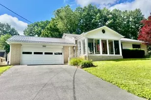 530 W Nicholas St, Frackville, PA 17931 - Photo 2