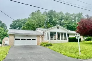 530 W Nicholas St, Frackville, PA 17931 - Photo 12