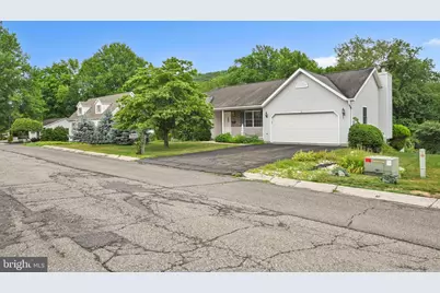 266 Forest Road, Pottsville, PA 17901 - Photo 2