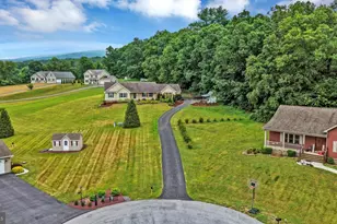 54 Tori Ln, Pine Grove, PA 17963 - Photo 2