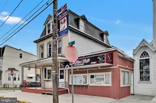 219 Pike St, Port Carbon, PA 17965 - Photo 2