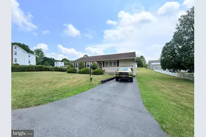 206 Tyson Street, New Ringgold, PA 17960 - Photo 1