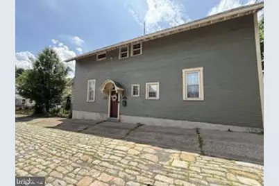 8 N 4th Street, Ashland, PA 17921 - Photo 2