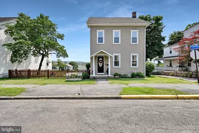 228 E Tammany Street, Orwigsburg, PA 17961 - Photo 2