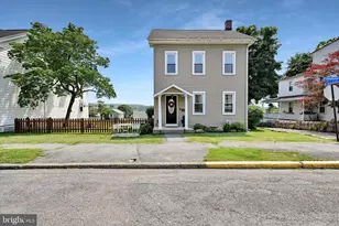 228 E Tammany St, Orwigsburg, PA 17961 - Photo 2