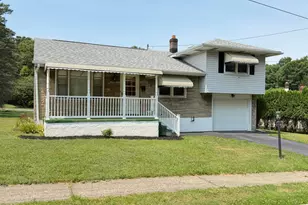 2 Pine St, McAdoo, PA 18237 - Photo 2
