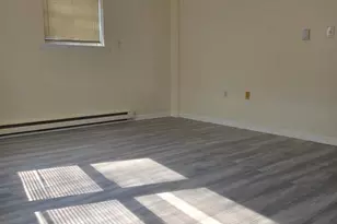 615 N Centre St, Pottsville, PA 17901 - Photo 2