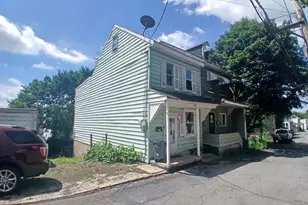 514 W Penn St, Shenandoah, PA 17976 - Photo 1