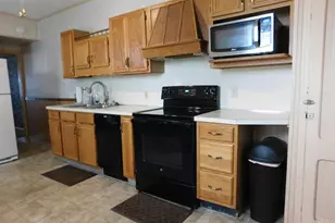 406 Pine St, Tamaqua, PA 18252 - Photo 6