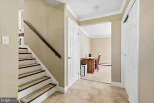544 Maple St, Pottsville, PA 17901 - Photo 4