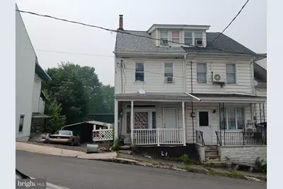 32 S Catherine Street, Shenandoah, PA 17976 - Photo 2