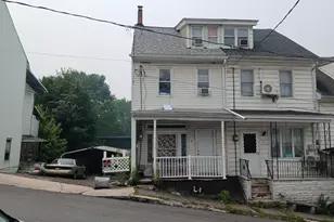 32 S Catherine St, Shenandoah, PA 17976 - Photo 2