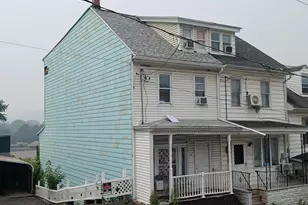 32 S Catherine St, Shenandoah, PA 17976 - Photo 1