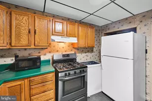 240 N 12th St, Pottsville, PA 17901 - Photo 16