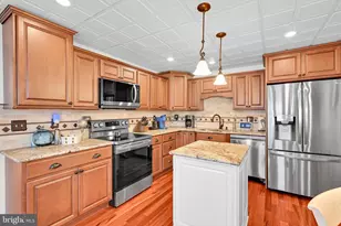 208 S Balliet St, Frackville, PA 17931 - Photo 10