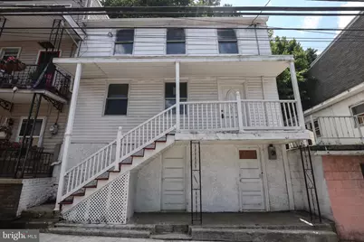 445 E Norwegian Street, Pottsville, PA 17901 - Photo 2