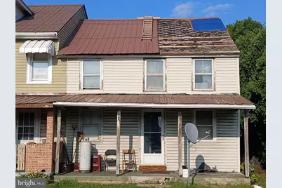 214 E Railroad Avenue, New Ringgold, PA 17960 - Photo 1
