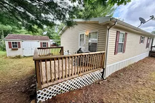 212 Hope Dr, New Ringgold, PA 17960 - Photo 6