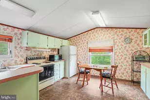 17 Albert Blvd, Pottsville, PA 17901 - Photo 10