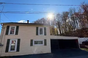 901 Fairview St, Pottsville, PA 17901 - Photo 4