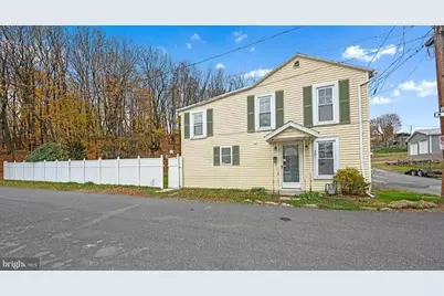 901 Fairview Street, Pottsville, PA 17901 - Photo 2
