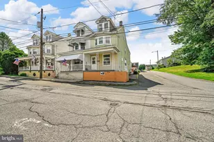 1427 Seneca St, Pottsville, PA 17901 - Photo 4